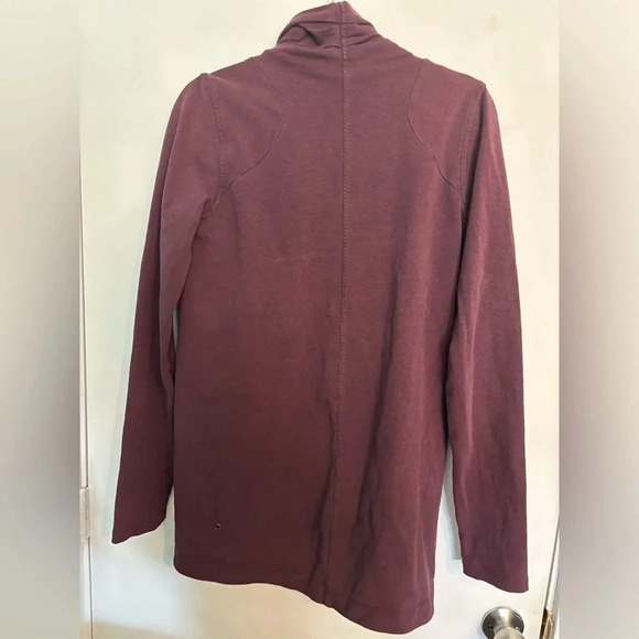 Lululemon burgundy That’s a Wrap Women’s Cardigan jacket Size 6 - Picture 4 of 6